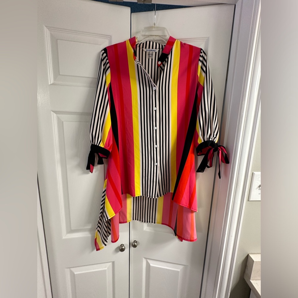 Peter Nygard blouse size S/P